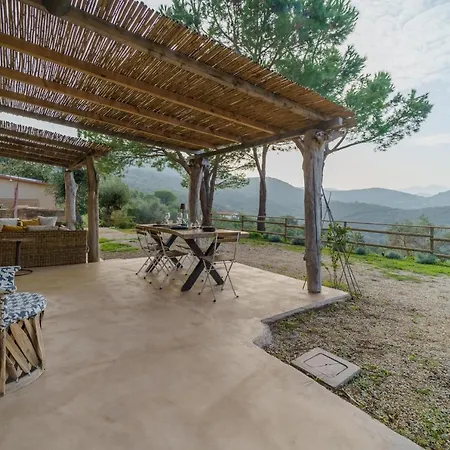 Elicriso Charme E Nature - Goelba *