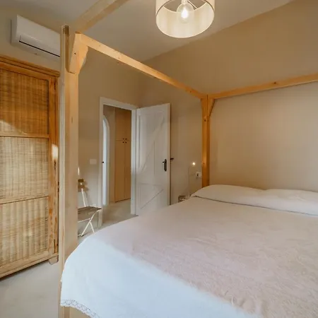 Вилла Elicriso Charme E Nature - Goelba