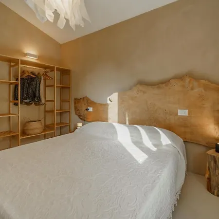 Elicriso Charme E Nature - Goelba ポルトフェッラーイオ