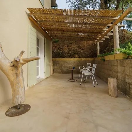 ヴィラ Elicriso Charme E Nature - Goelba ポルトフェッラーイオ