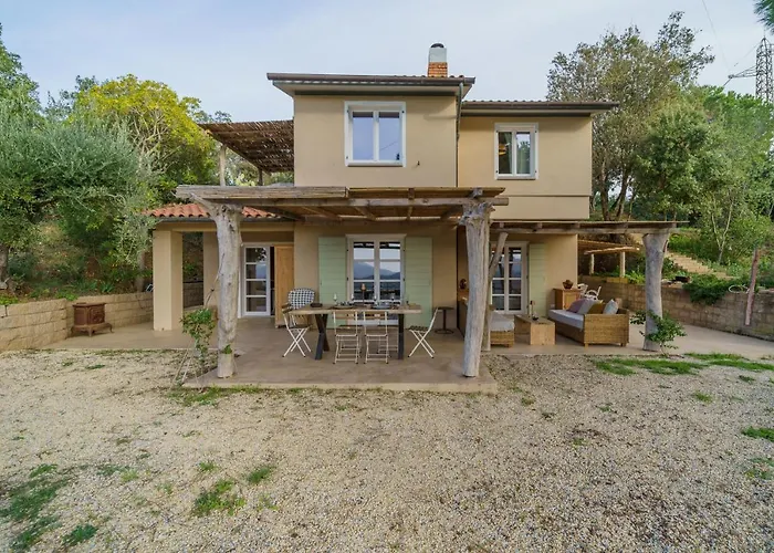 Villa Elicriso Charme E Nature - Goelba