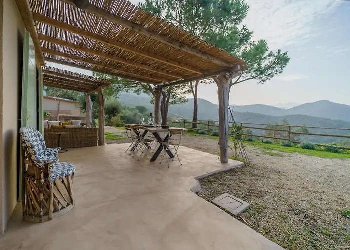 Elicriso Charme E Nature - Goelba *