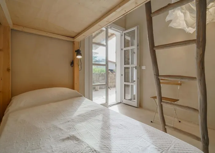 Elicriso Charme E Nature - Goelba 포르토페라이오